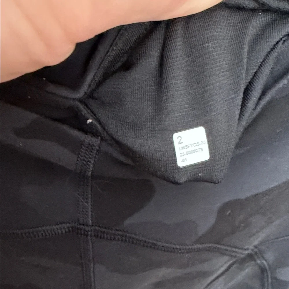 Lululemon Athletica Dark Camouflage Leggings - Picture 3 of 7